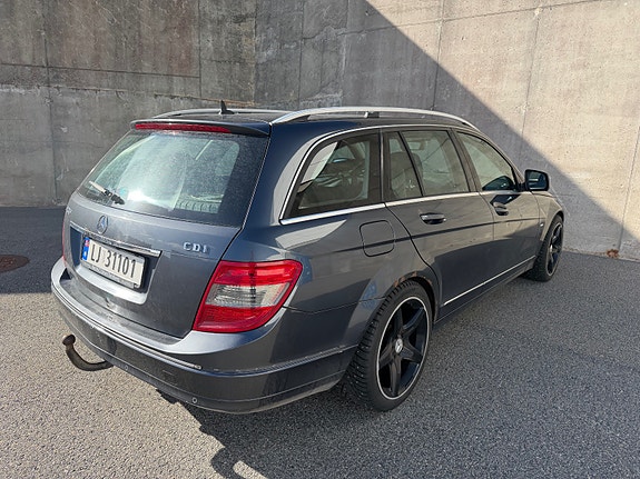 Mercedes-Benz C200 d 8 of 16