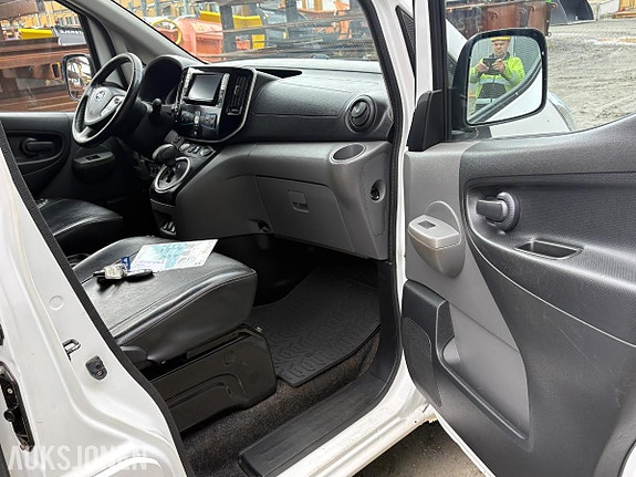 Nissan e-NV200 6 of 15