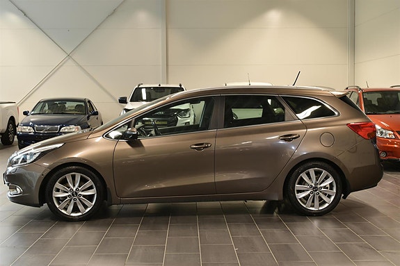 Kia Ceed 2 of 2