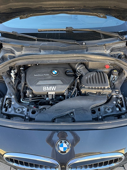 BMW 218d 17 of 17