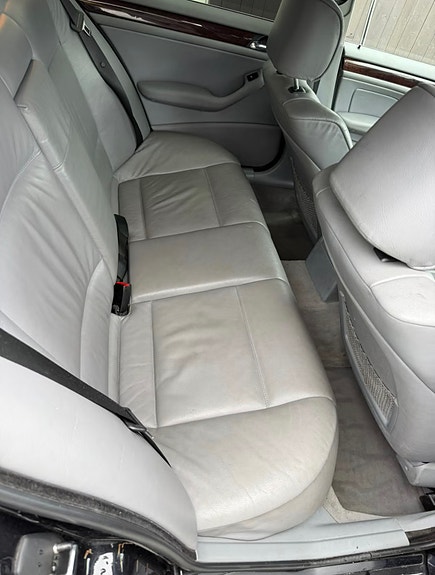 BMW 328i 9 of 15