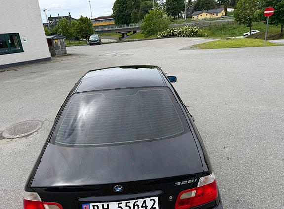 BMW 328i 6 of 15