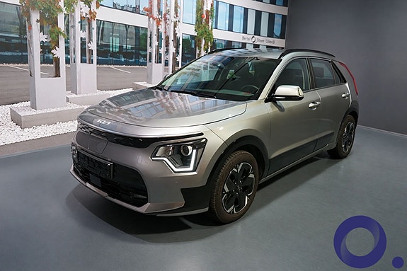 Kia Niro 2 of 9