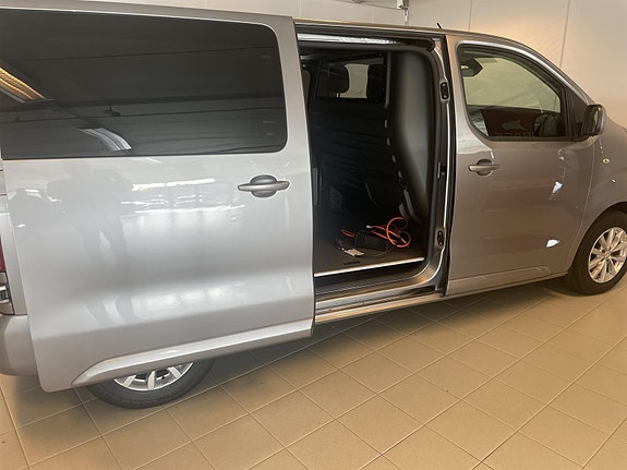 Opel Vivaro 4 of 25