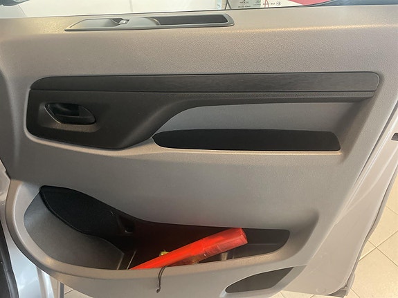 Opel Vivaro 22 of 25