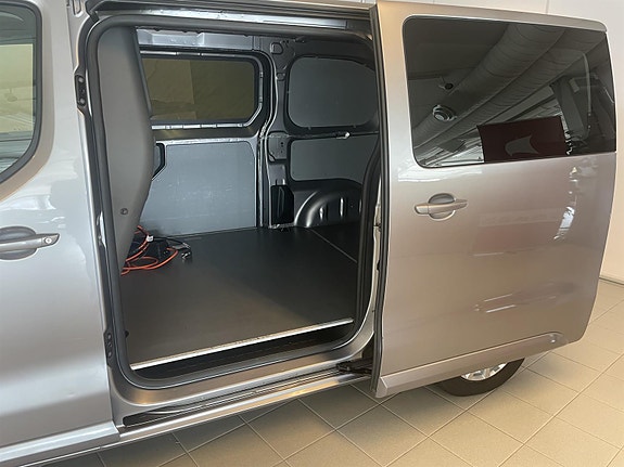 Opel Vivaro 11 of 25