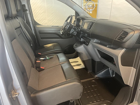 Opel Vivaro 14 of 25