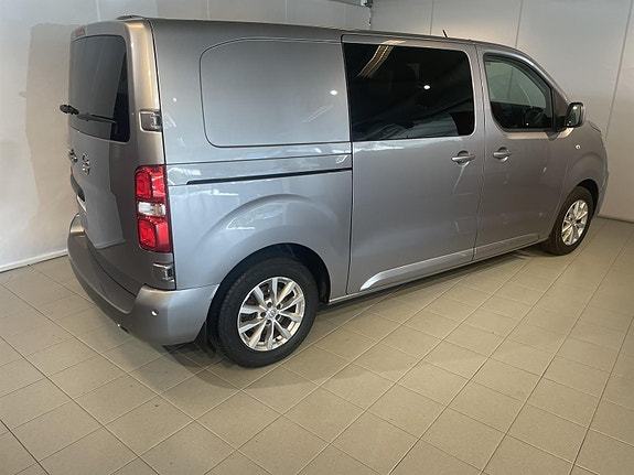 Opel Vivaro 2 of 25