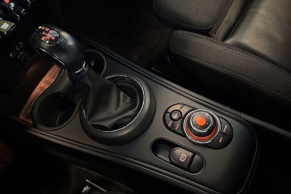 MINI Countryman Cooper SE 16 of 28