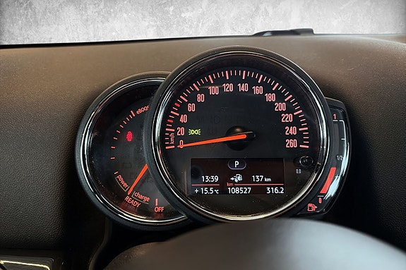 MINI Countryman Cooper SE 14 of 28