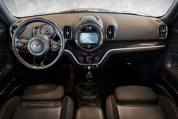 MINI Countryman Cooper SE 12 of 28