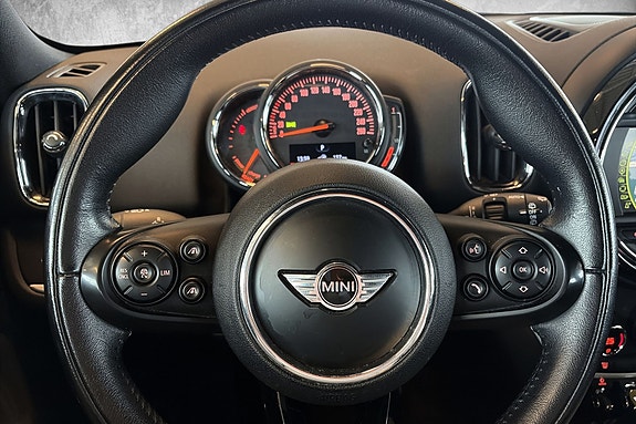 MINI Countryman Cooper SE 15 of 28