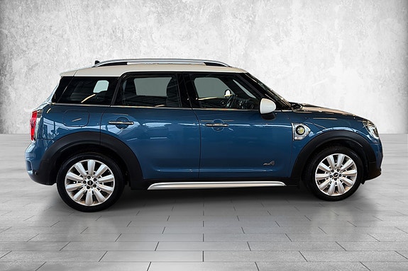 MINI Countryman Cooper SE 7 of 28