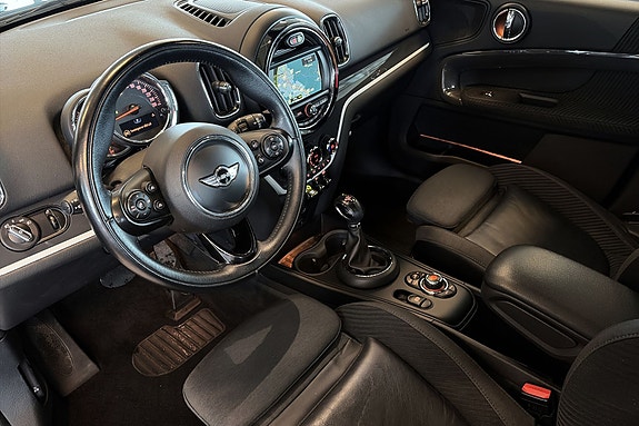 MINI Countryman Cooper SE 8 of 28