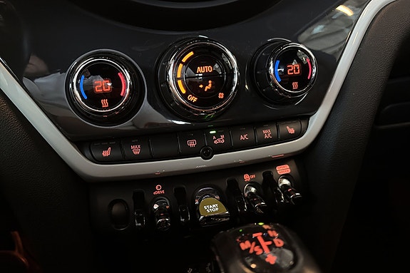 MINI Countryman Cooper SE 18 of 28