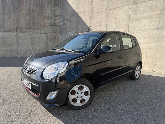 Kia Picanto 2 of 12