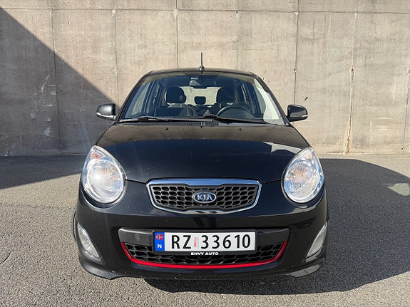 Kia Picanto 3 of 12