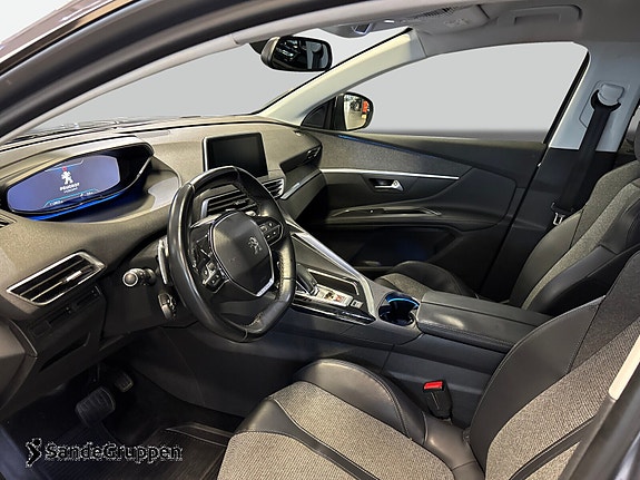 Peugeot 5008 11 of 16