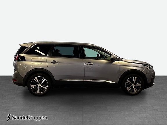 Peugeot 5008 6 of 16