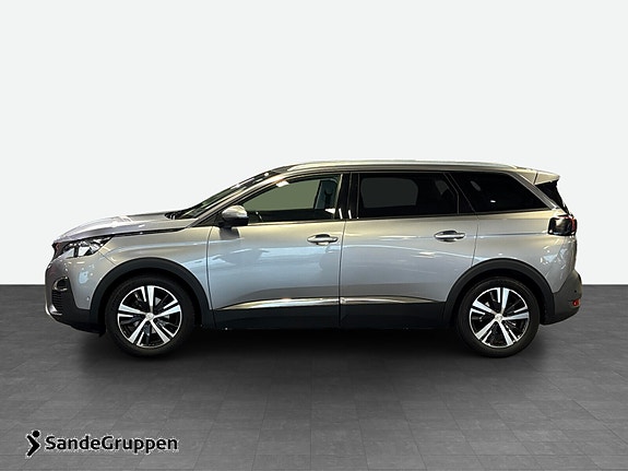 Peugeot 5008 2 of 16
