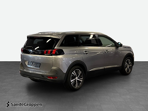 Peugeot 5008 5 of 16