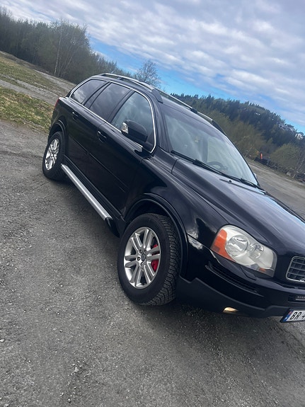 Volvo XC90 6 of 18