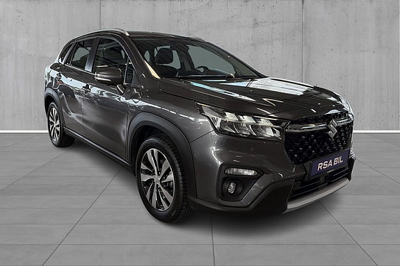 Suzuki S-Cross 3 of 27