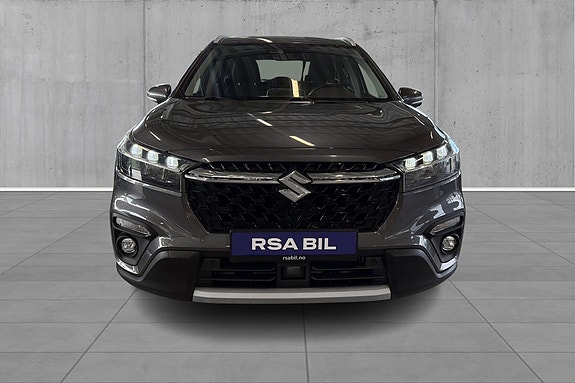 Suzuki S-Cross 2 of 27