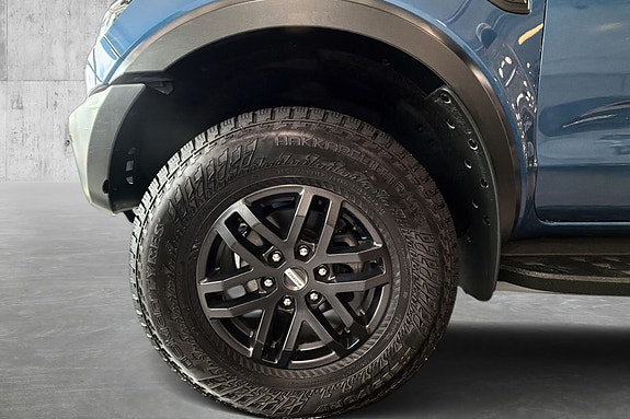 Ford Ranger Raptor 9 of 28