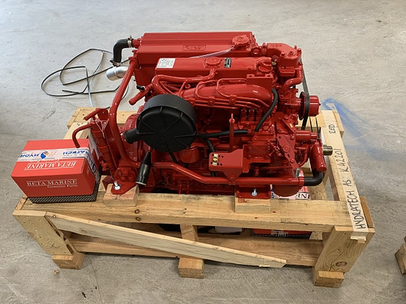 BETA MARINE 10 - 115 6 of 8