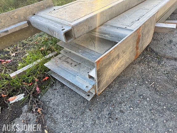 Andre 4 Stk Protec sperreelementer i stål med betongfylling 3 of 12