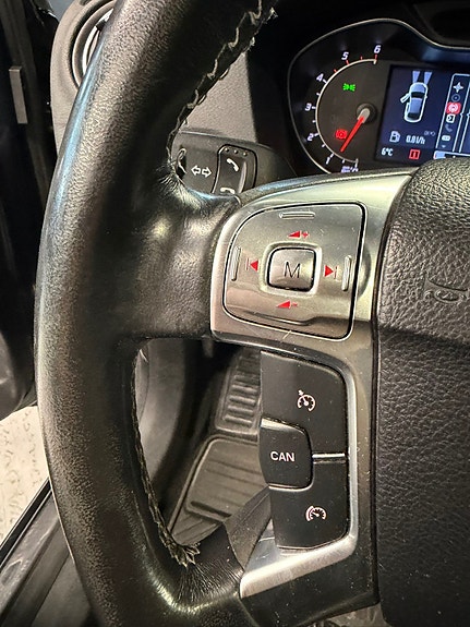 Ford Mondeo 27 of 30