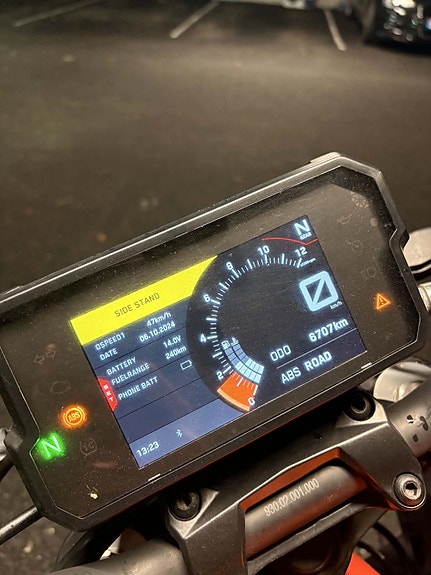 KTM 390 Duke 9 of 9