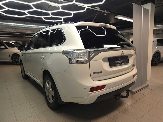 Mitsubishi Outlander 7 of 30