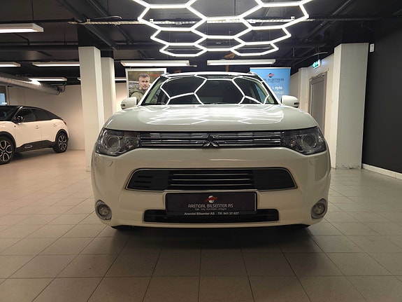 Mitsubishi Outlander 2 of 30