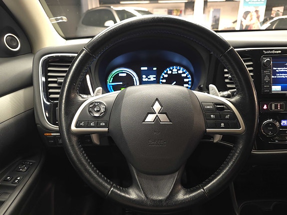 Mitsubishi Outlander 14 of 30