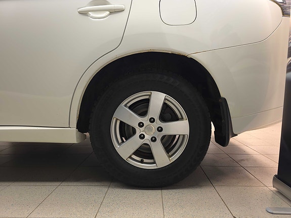 Mitsubishi Outlander 5 of 30