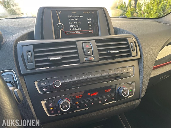 BMW 1-Serie 12 of 14