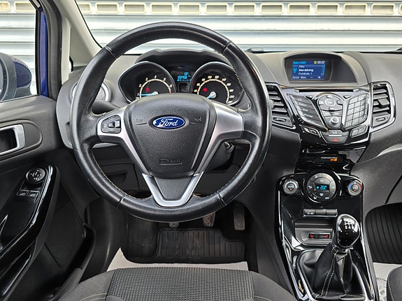 Ford Fiesta 2 of 30