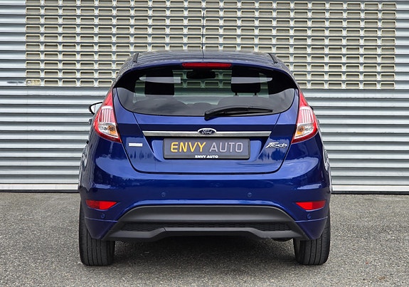 Ford Fiesta 8 of 30