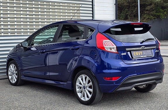 Ford Fiesta 7 of 30