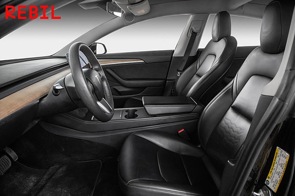 Tesla Model 3 8 of 27