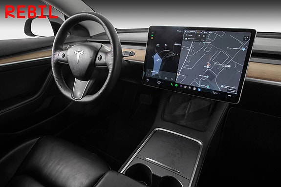 Tesla Model 3 14 of 27