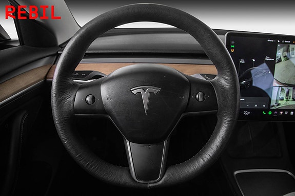 Tesla Model 3 12 of 27