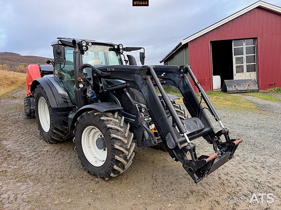 2017 Valtra N174 4x4 traktor m/ frontlaster, ISOBUS, og front PTO 6 of 30