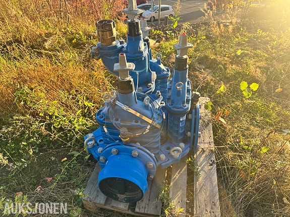 Andre Ventilkryss Ulefos med tre sluser DN200 og brannkobling DN150 - PN10 3 of 21