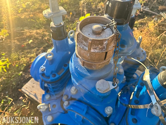 Andre Ventilkryss Ulefos med tre sluser DN200 og brannkobling DN150 - PN10 13 of 21