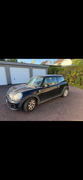 MINI One 2 of 16