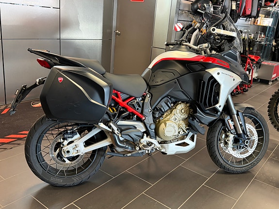 Ducati Multistrada V4 Rally 2 of 12