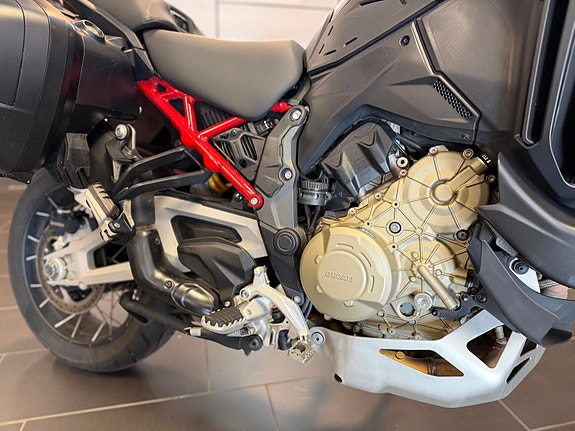 Ducati Multistrada V4 Rally 10 of 12